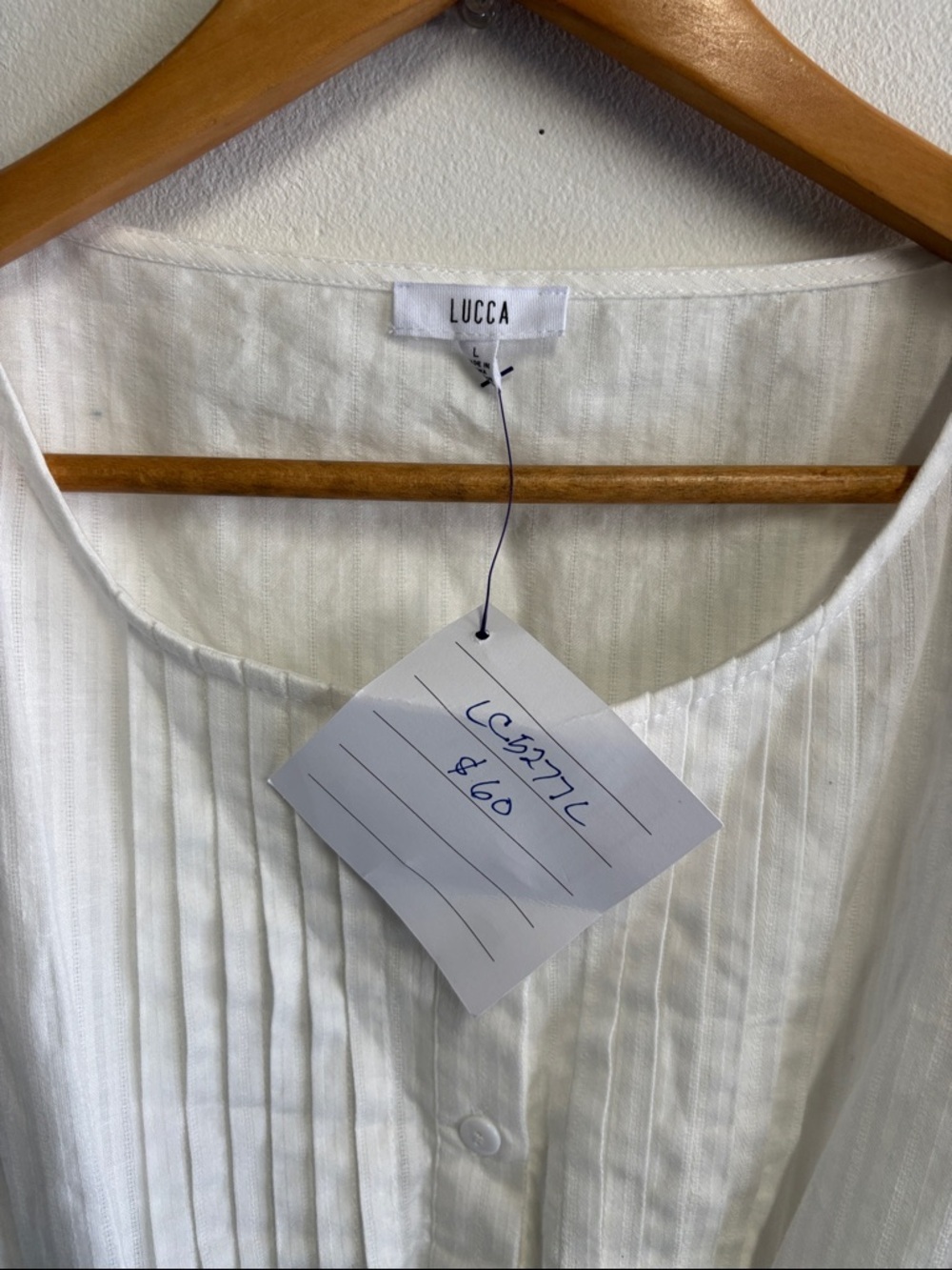 Women's White Button-Front Peplum Blouse 100% Cotton - Picture 2 of 3